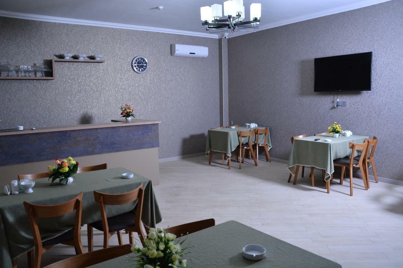 Global Hotel Bakoe Buitenkant foto